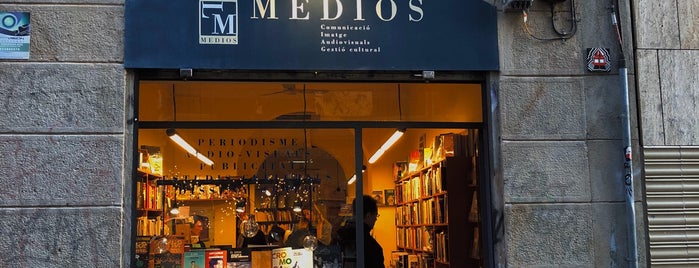 Librería Medios is one of BCN design art creative.