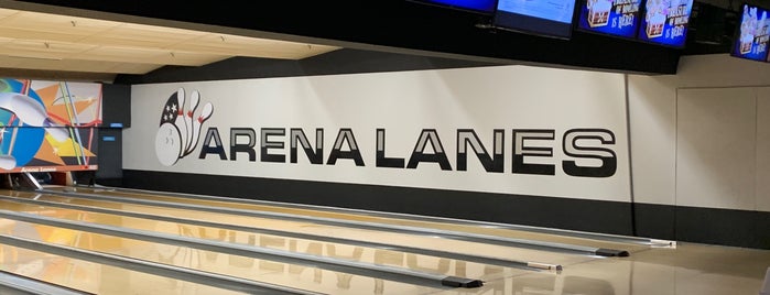 Arena Lanes is one of Lugares favoritos de Dan.