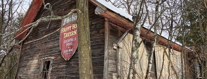 Fischer's Happy Hour Tavern is one of Tempat yang Disukai Diane.