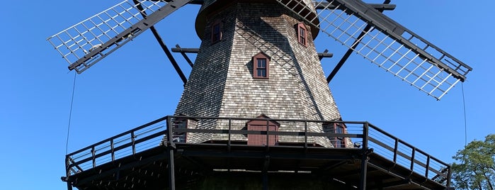 Fabyan Windmill is one of Lieux qui ont plu à Consta.