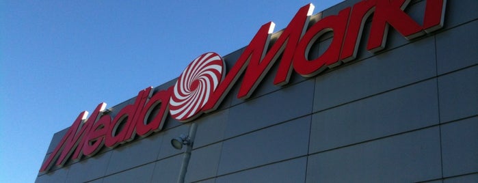 MediaMarkt is one of Marcosさんのお気に入りスポット.