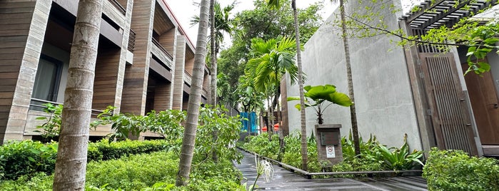 Sai Kaew Beach Resort is one of Tempat yang Disukai Anthony.