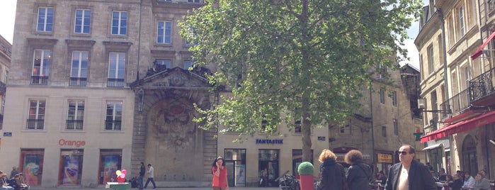 Place Saint-Projet is one of 33 Bordeaux.