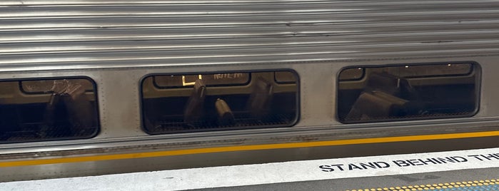 Platforms 3 & 4 is one of Railcorp stations & Mealrooms..