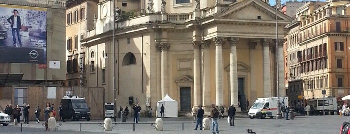 Piazza del Popolo is one of Roma en día y medio.