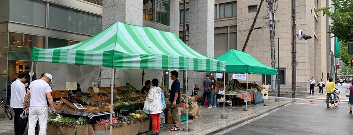 淀屋橋マルシェ is one of いってみたい.