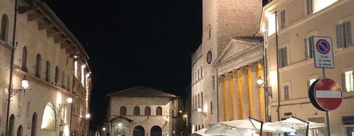 Piazza del Comune is one of Tuscany.