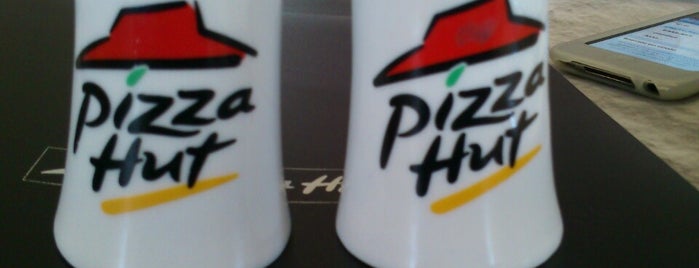 Pizza Hut is one of Delicious Places ♥.