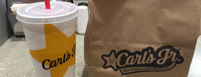 Carl's Jr. is one of Rainbowさんのお気に入りスポット.