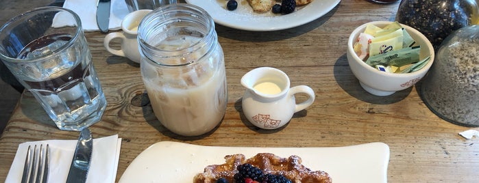 Le Pain Quotidien is one of NYC spots.