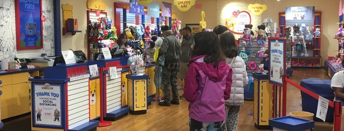 Build-A-Bear Workshop is one of Mall Crawl.