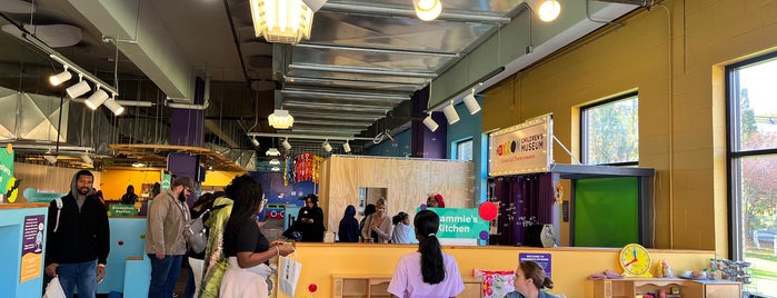 Akron Children's Museum is one of Places to take kids.