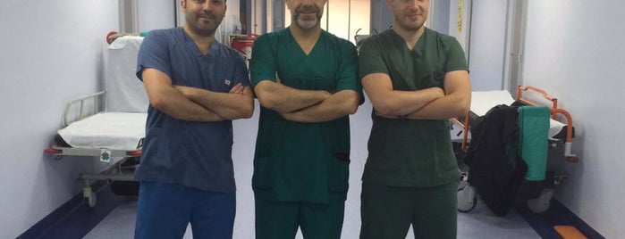 Cardiology Cath Lab - University of Health Sciences Kartal Kosuyolu High Speciality Educational and Research Hospital is one of Lugares favoritos de Mehmet Vefik.