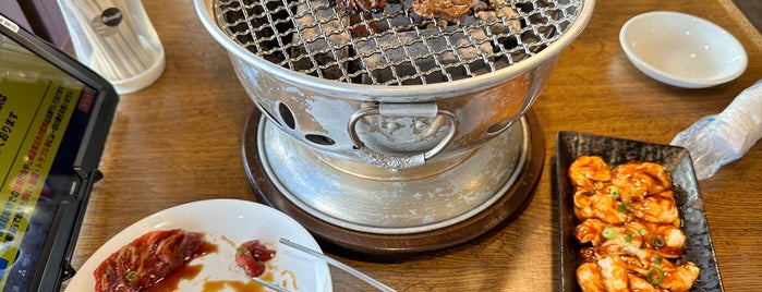火焔山餃子房 is one of Food.