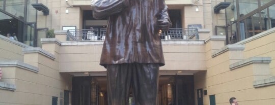 Statue of Nelson Mandela is one of SA, Botswana & Zimbabwe 17.