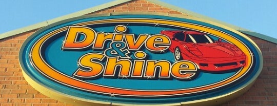 Drive and Shine Car Wash, Oil Change and Auto Detailing is one of Orte, die Sam gefallen.