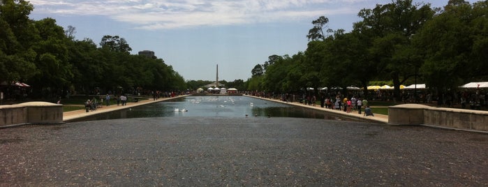Hermann Park Reflecting Pool is one of Andresさんのお気に入りスポット.