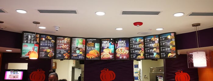 Taco Bell is one of Vallyri 님이 좋아한 장소.