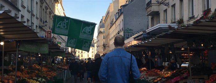 Marché d'Aligre is one of Tempat yang Disukai Antonella.