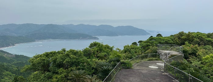 都井岬灯台 is one of 自然地形.