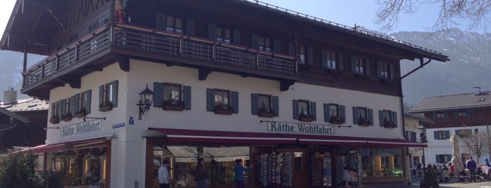 Käthe Wohlfahrt is one of Oberammergau.