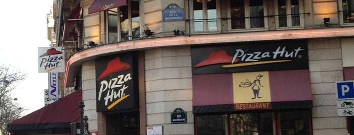 Pizza Hut is one of Tempat yang Disimpan Yann.