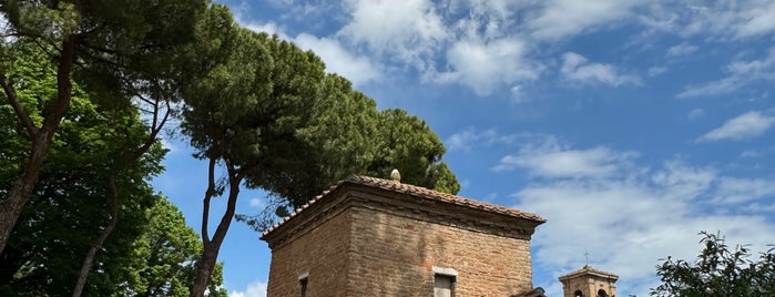 Mausoleo di Galla Placidia is one of Ravenna.
