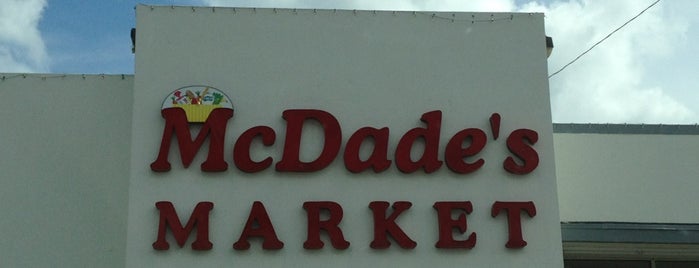 McDade's Market is one of Carl'ın Beğendiği Mekanlar.