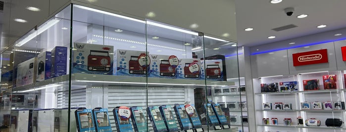 Cell Shop Paraguay is one of Tríplice fronteira é um pé em cada país. NÃO PERA!.