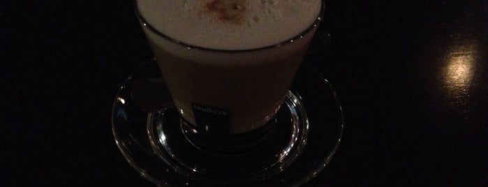 Lavazza is one of Atasehir'de yaşam.