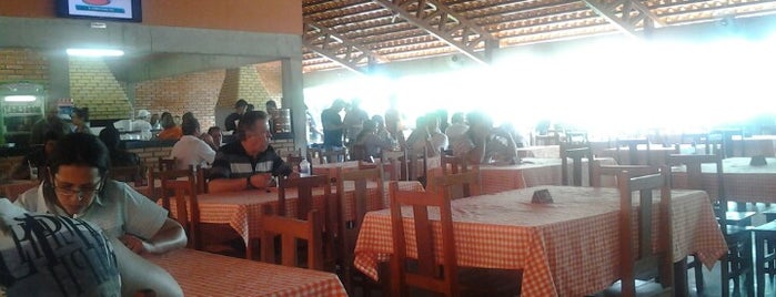 Restaurante O Caipirão is one of สถานที่ที่ Isadora ถูกใจ.