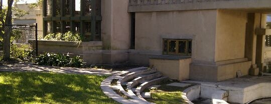 Hollyhock House is one of Los Angeles.