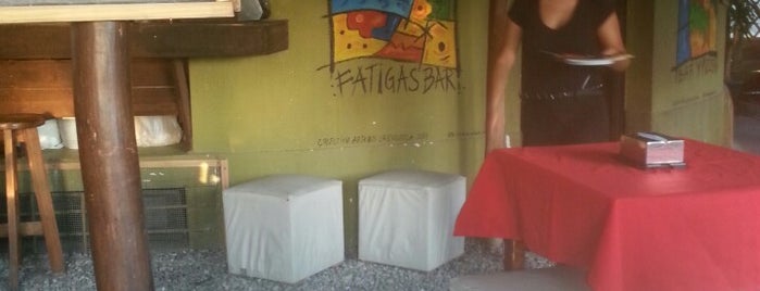 Fatiga's Bar y Pizzeria is one of Locais curtidos por Ana.