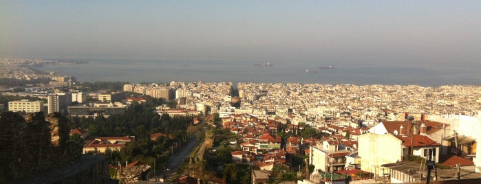 Λαδόκολλα με Θέα is one of Thess /Restaurants.