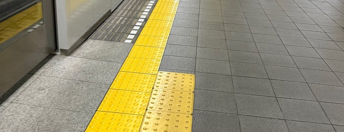 Matsuyamachi Station (N17) is one of Osaka Metro＋北大阪急行.