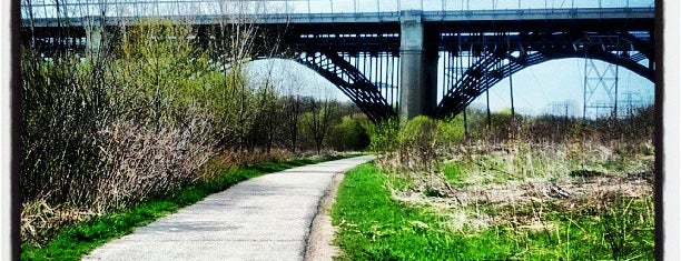 Don Valley Trail is one of TORONTO DOs.