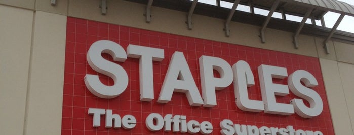 Staples is one of สถานที่ที่ Angela ถูกใจ.