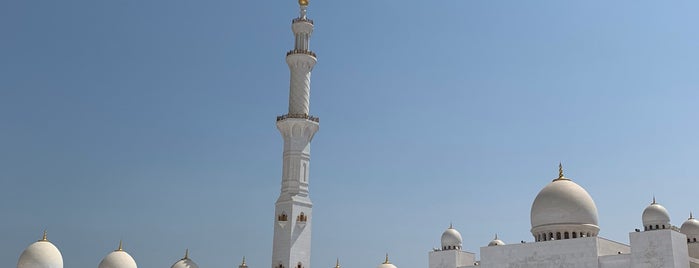 Sheikh Zayed Grand Mosque is one of UAE 🇦🇪.
