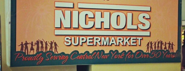 Nichol's Supermarkets Inc. is one of Tempat yang Disukai Tina.