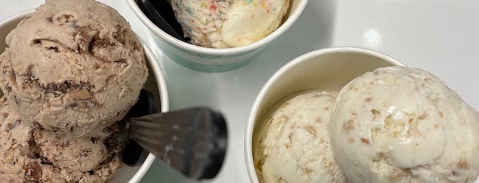 Stuffed Ice Cream is one of EAT NEW YORK.