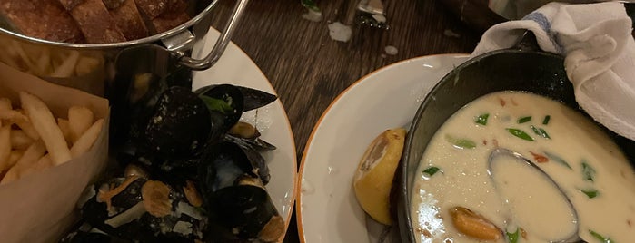 Flex Mussels is one of Gems of the Upper East Side.