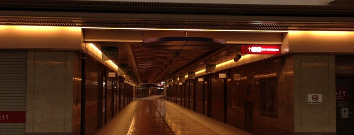 ゼスト御池 is one of Mall in Kyoto.