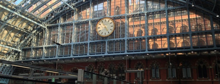 London St Pancras International Railway Station (STP) is one of L'Appel de Londres.
