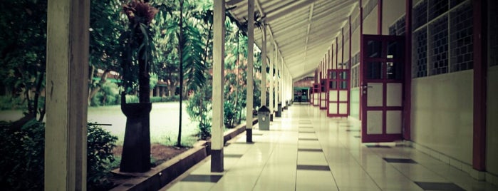 SMP PSKD 6 Depok is one of Education Facilities or Sarana Pendidikan.