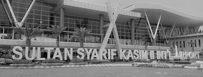 Sultan Syarif Kasim II International Airport (PKU) is one of Airport or Bandara Udara di Indonesia.