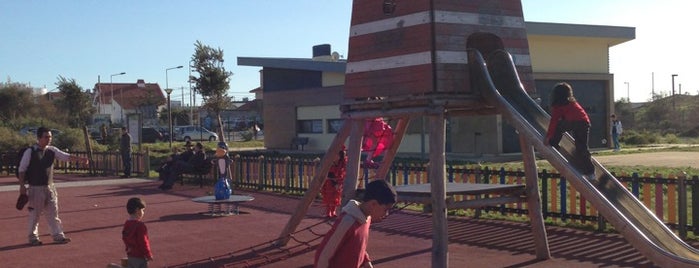 Jardim Urbano - Parque Infantil Nascente is one of Orte, die Pedro gefallen.