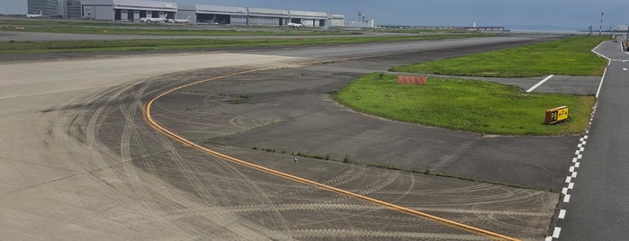 Tokyo International Air Cargo Terminal (TIACT) is one of 羽田空港(Haneda Airport, HND/RJTT).