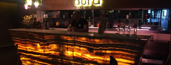 Aura Spa & Wellness Charisma is one of สถานที่ที่ Ömer ถูกใจ.