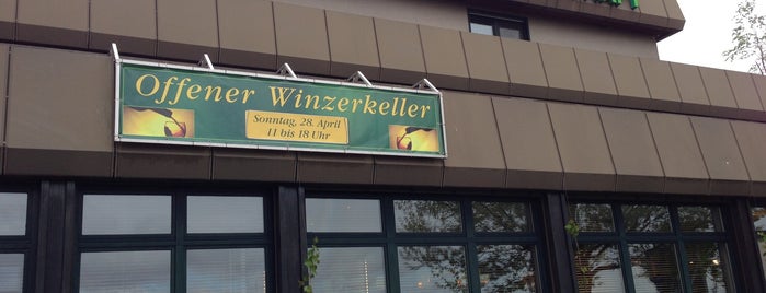 Affentaler Winzergenossenschaft is one of สถานที่ที่ Vadim ถูกใจ.