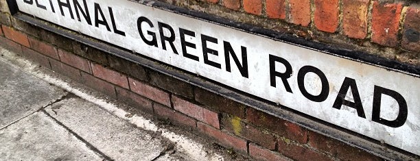 Bethnal Green Road is one of Plwm'ın Beğendiği Mekanlar.